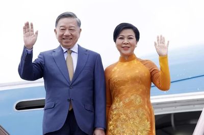 [Ảnh] Tổng Bí thư, Chủ tịch nước Tô Lâm và Phu nhân bắt đầu thăm cấp Nhà nước Liên bang Nga
