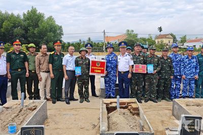 Vùng Cảnh sát biển 2 thăm, động viên lực lượng tham gia 'Chiến dịch 500 ngày đêm'