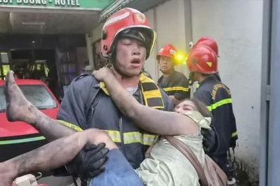 Vụ cháy khách sạn 2 người tử vong: 17 nạn nhân được chuyển đến bệnh viện