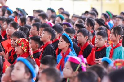 Nhiều góp ý về sửa đổi đồng bộ chương trình giáo dục, sách giáo khoa