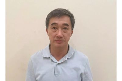 Đề nghị cấp có thẩm quyền thi hành kỷ luật Thứ trưởng Bộ Y tế Trần Văn Thuấn