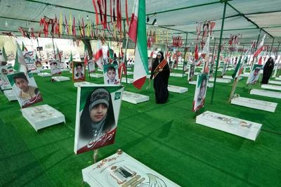 Trường học Iran thành nơi tưởng niệm sau thảm kịch khiến hơn 100 học sinh thiệt mạng