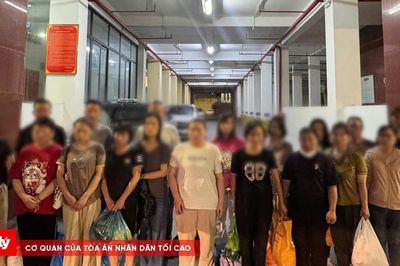 19 người bị khởi tố trong vụ 'vẽ bệnh', ép nâng gói dịch vụ