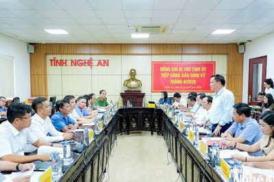Bí thư Tỉnh uỷ Nghệ An Nguyễn Khắc Thận tiếp công dân định kỳ tháng 9/2026