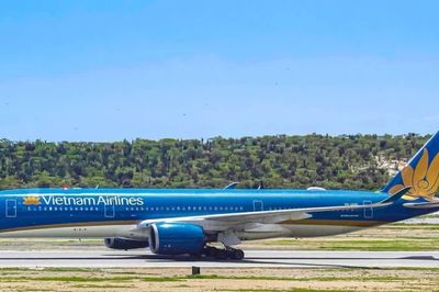 Vietnam Airlines tăng chuyến bay đến, đi từ Jakarta do tro bụi núi lửa
