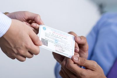 Đặt mục tiêu 100% người cao tuổi được bao phủ bảo hiểm y tế