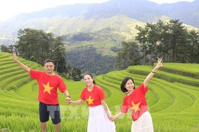 Mù Cang Chải vào mùa vàng, doanh thu du lịch vượt 263 tỷ đồng