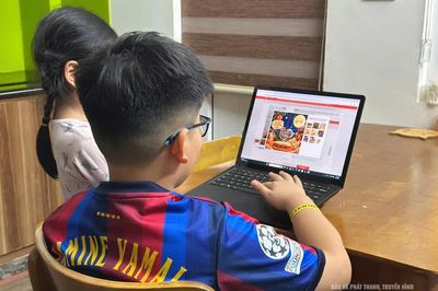 Thị trường đồ chơi trung thu sôi động trên “chợ mạng”