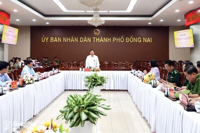 Trao thưởng cho tập thể, cá nhân có thành tích xuất sắc trong đấu tranh chuyên án ĐNa826