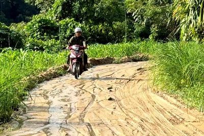 Người dân Nậm Đét mong sớm sửa chữa tuyến đường vào thôn