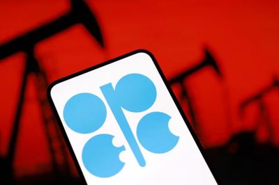 OPEC+ chưa tăng sản lượng khi xung đột Iran tiếp diễn