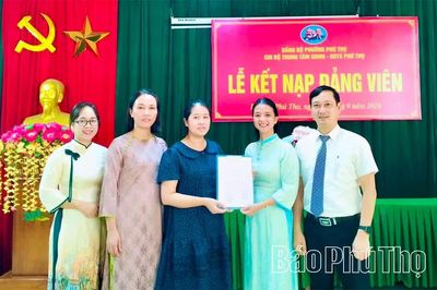 Nâng chất lượng, tạo sức bật mới trong công tác phát triển Đảng