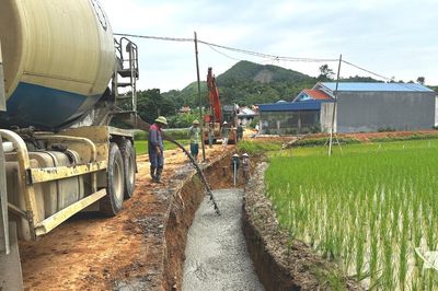 Đường rộng từ sức dân