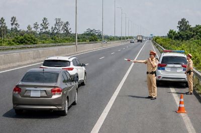 Lái xe trên cao tốc: Những kỹ năng không thể chủ quan