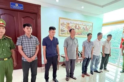 Đắk Lắk: Khởi tố 9 cán bộ bảo vệ rừng và một chủ doanh nghiệp