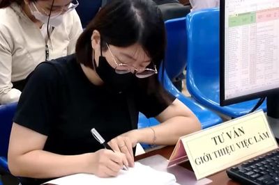 Phạt đến 75 triệu đồng nếu lừa gạt người lao động