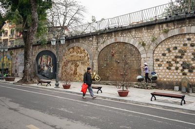 Bàn giao 127 vòm đường sắt Phùng Hưng cho Hà Nội