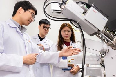 Hà Nội hỗ trợ 100 người học tiến sĩ để giải quyết bài toán lớn của Thủ đô