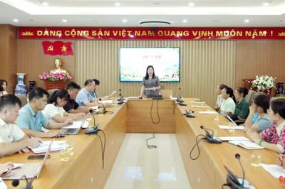 Hỗ trợ phát triển sản phẩm thủ công bản địa thành hàng hóa và quà tặng du lịch