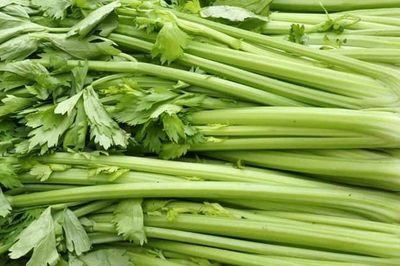 Vì sao cần tây có lợi cho người muốn kiểm soát huyết áp?