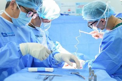 Thai phụ 33 tuổi xoắn buồng trứng tái diễn sau 4 ngày: Cảnh báo dấu hiệu dễ nhầm với chuyển dạ