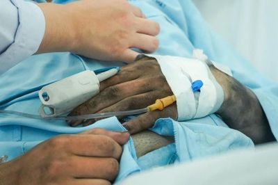 Thêm nạn nhân vụ cháy khách sạn ở TPHCM nhập viện