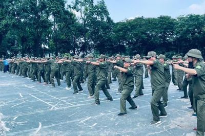 Tổ chức tập luyện võ thuật cho lực lượng an ninh cơ sở