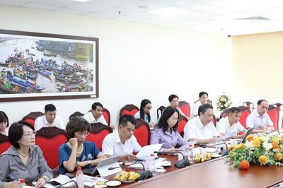Tạo đột phá thể chế, khơi thông nguồn lực phát triển công nghiệp văn hóa