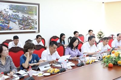 Tạo đột phá thể chế, khơi thông nguồn lực phát triển công nghiệp văn hóa