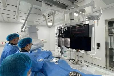 Đang khỏe mạnh động mạch vành tắc, người đàn ông ngừng tim suốt 35 phút