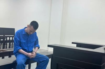 Tìm việc nhẹ lương cao, người đàn ông phải nộp tiền chuộc 5.000 USD