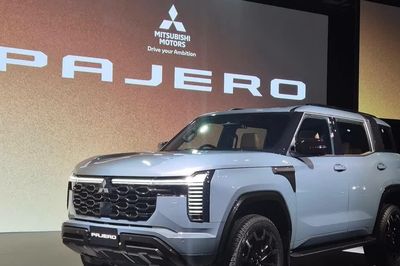 Mitsubishi Pajero đời mới hút khách khi vừa ra mắt