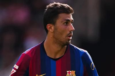 Rodri gây bão vì chê đối thủ của Barcelona 'quá yếu, không lên bóng qua nửa sân'