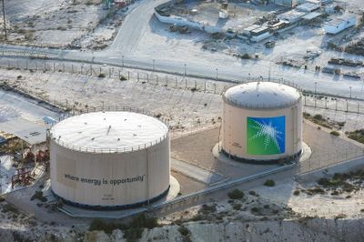 Nhà máy lọc dầu của Saudi Aramco lại bị tấn công