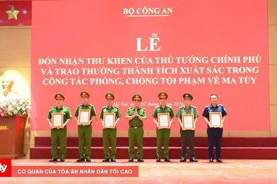 Công an tỉnh Hưng Yên nhận Thư khen của Thủ tướng Chính phủ