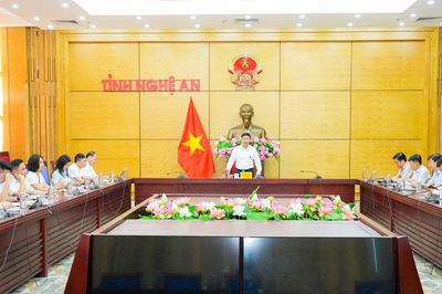 Bàn phương án mở đường bay quốc tế Vinh - Quảng Châu, Thâm Quyến