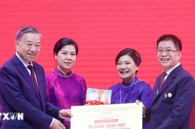 Gìn giữ tiếng mẹ đẻ, kết nối cộng đồng người Việt Nam ở nước ngoài