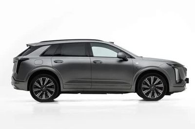 SUV hạng sang mạnh 523 mã lực, siêu tiết kiệm xăng, giá hơn 1,2 tỷ đồng