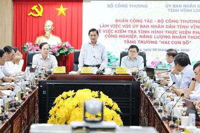 Đầu tư gần 1.900 tỷ đồng nâng năng lực lưới truyền tải điện tại Vĩnh Long