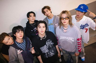 'Gà đẻ trứng vàng' BTS chưa đủ để cứu HYBE