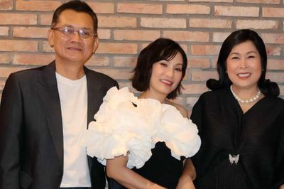 NSND Hồng Vân nhắc nhẹ NSƯT Hữu Châu 'nhất bên trọng, nhất bên khinh'