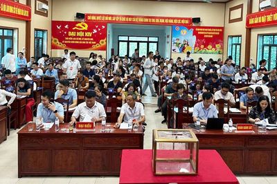 Xã Tam Tiến: Đấu giá quyền sử dụng đất ở thu chênh lệch gần 18 tỷ đồng