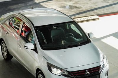 Đánh giá Mitsubishi Attrage CVT và MT tháng 9/2026: Mức giá lăn bánh kèm ưu đãi mới nhất