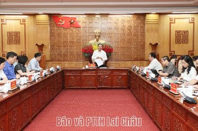 Thường trực Tỉnh uỷ làm việc với Trường Cao đẳng Lai Châu