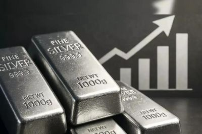 Ngày 8/9: Giá bạc trong nước và thế giới đảo chiều tăng nhẹ