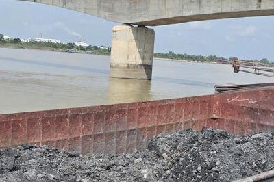 Hải Phòng tăng cường kiểm soát đất, đá thải mỏ than làm vật liệu san lấp