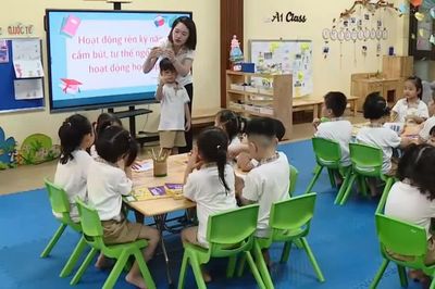 Hà Nội tiếp tục xét thăng hạng cho hơn 18.700 giáo viên