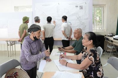 Người dân Long Biên góp ý cho không gian phát triển ven sông Hồng