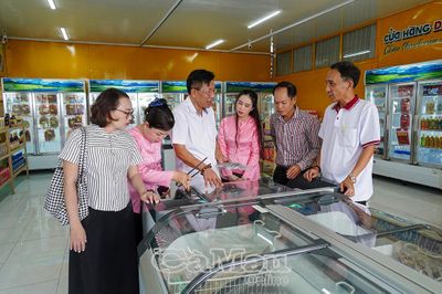 Khảo sát, chuẩn bị mở điểm giới thiệu sản phẩm OCOP Ninh Bình tại Cà Mau