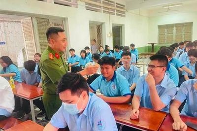 Công an phường Tân Định:  Đẩy mạnh tuyên truyền phòng, chống ma túy trong học đường